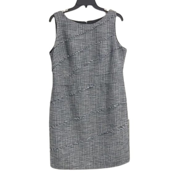 Evan Picone Dresses & Skirts - NWt Evan Picone fray detail sleeveless shift dress